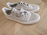 Adidas sneaker damen 39 1/3 grau Nordrhein-Westfalen - Tönisvorst Vorschau