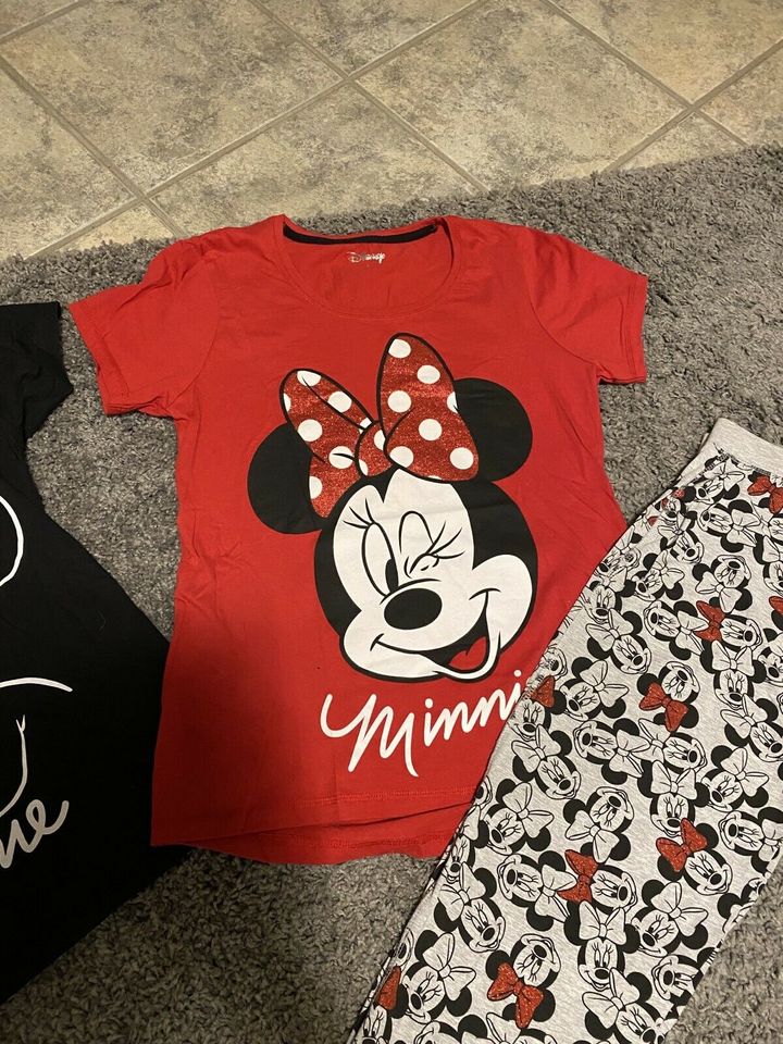 Neues Pyjama Set Disney in Nordenham