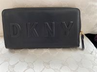 NEU DKNY Geldbörse Schwarz LEDER GESCHENK NP 139 Euro Sachsen - Radebeul Vorschau