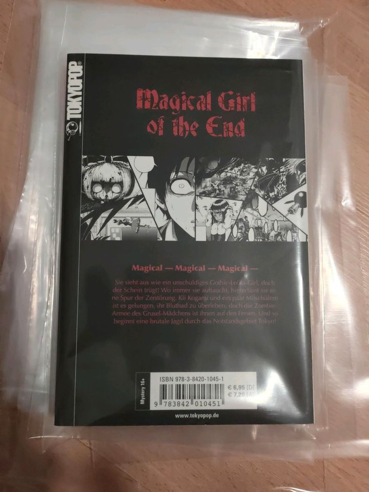 Manga Magical Girl of the End 1 bis 16 komplett in Kirschau
