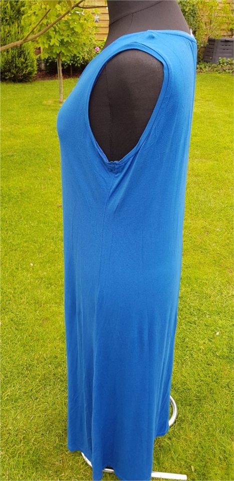 Kleid, lang, T-Shirt-Kleid v. Sara Lindholm Gr. 48, Kofferkleid in Schiffdorf