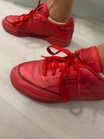 Reebok x Maison Margiela Damenschuhe Sneakers Fitness Rot Gr 38 Neuhausen-Nymphenburg - Neuhausen Vorschau