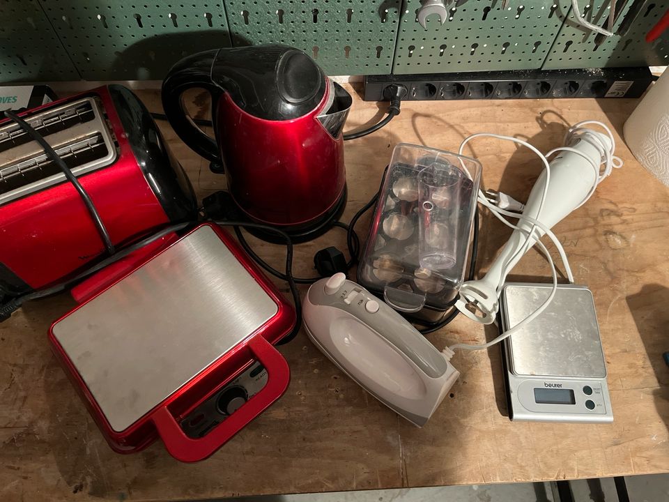 Elektro- Küchenhelfer-Set u.a. Wasserkocher, Toaster, Mixer in  Nordrhein-Westfalen - Moers | eBay Kleinanzeigen ist jetzt Kleinanzeigen