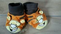 Krabbelschuh Gr. 19/21 Disney Winnie Puuh Fußwärmer Hausschuh top Leipzig - Großzschocher Vorschau