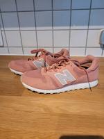 New Balance Schuhe Größe 40,5 Niedersachsen - Oldenburg Vorschau