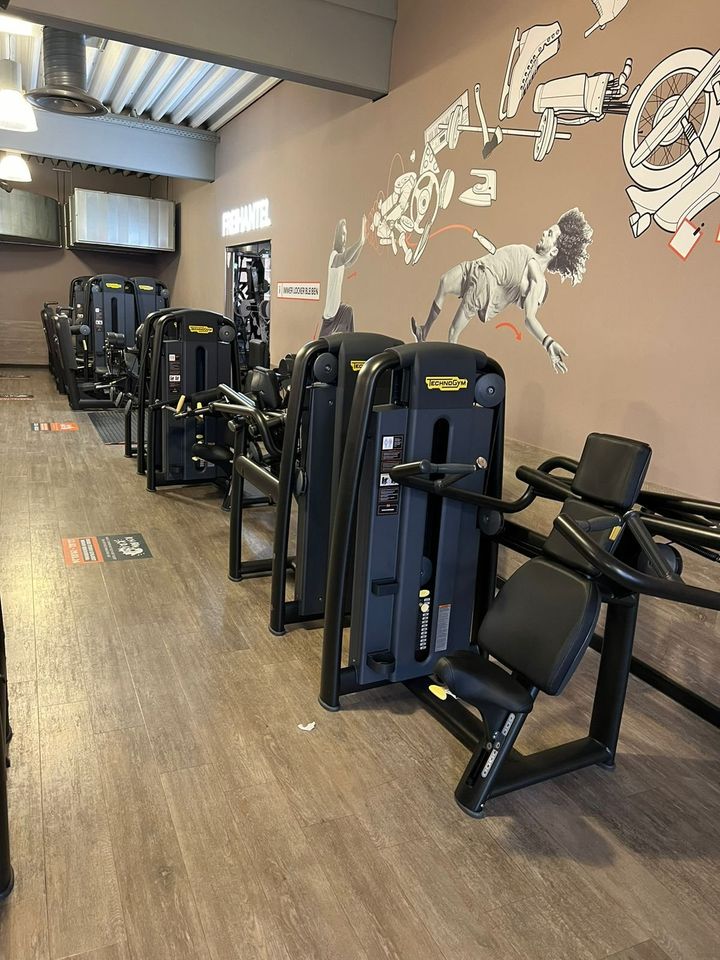 Technogym Selection Pro Gerätepark, 17 PCS in Langenfeld