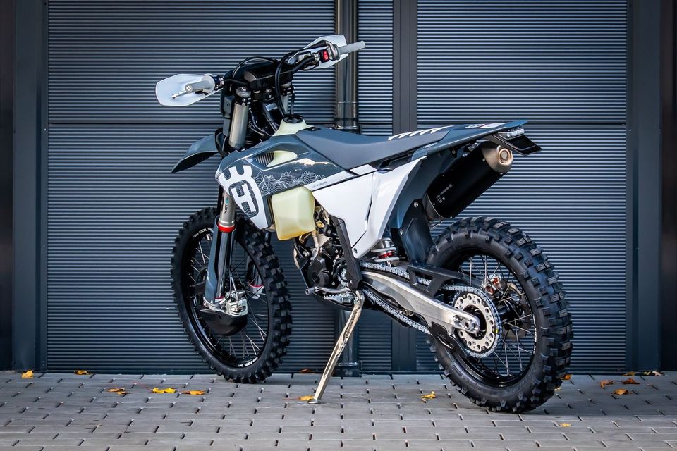 Husqvarna FE 350 ++PRO++2024+NEU+BKM Edition+auf Lager++ in Chemnitz