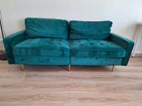 Ein Zweisitzer Sofa, samtgrün Hessen - Taunusstein Vorschau