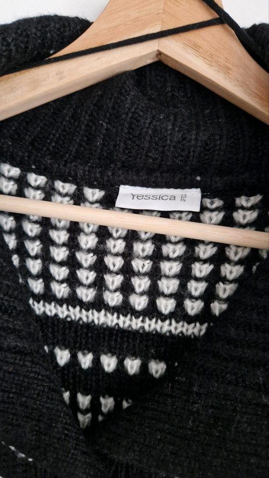 Jessica - Strickcardigan - schwarz/weiß - Gr. L in Bielefeld