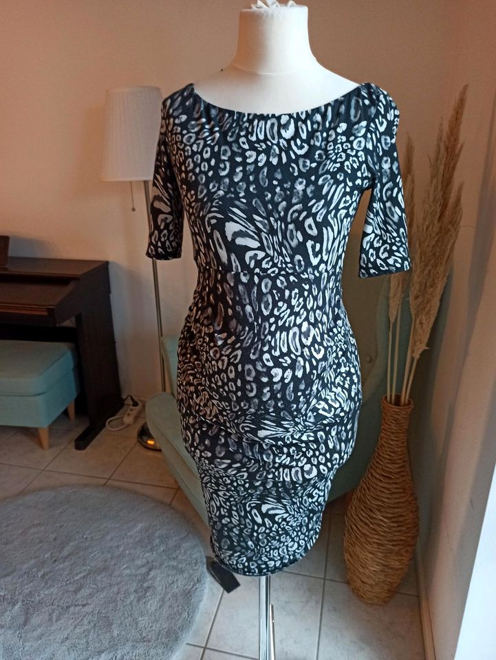 Asos 34 xs umstandskleid stretchkleid eng animal print in Rednitzhembach