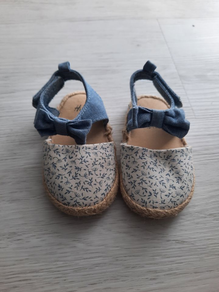 Schuhe Sandalen Sandaletten Baby H&M Ballerina gr. 19 wie neu in Erfurt