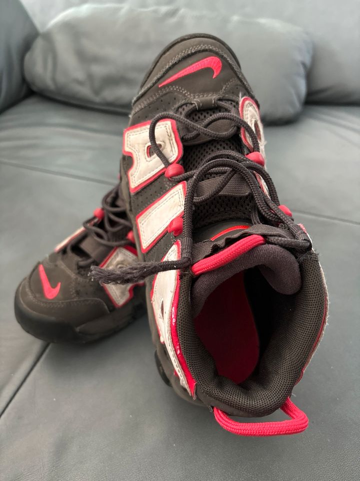 Nike Schuhe gr. 38,5 in Herne