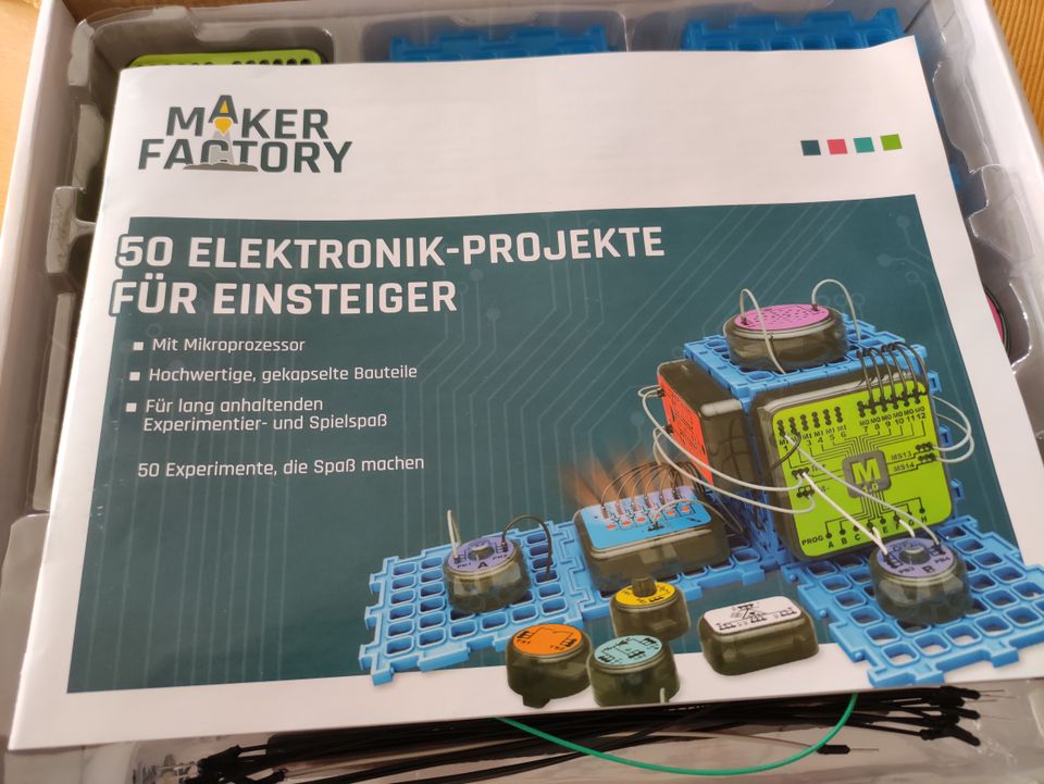 Elektronik Experimentiersystem für Einsteiger von Maker Factory in Ravensburg