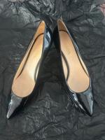 Original Prada Schuhe  Kleiner Absatz  Größe 37,5 Bayern - Bamberg Vorschau