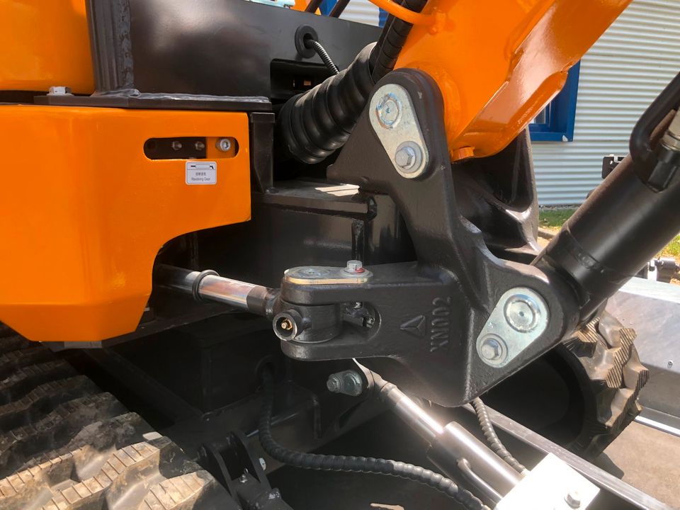 Minibagger BK1700JS + Tieflader + Zubehör *21.458€ NETTO*BERGER KRAUS*KUBOTA*JOYST*SOFORT! in Kassel