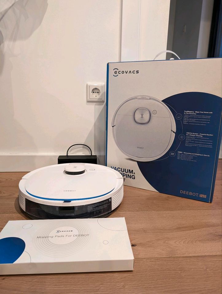 ECOVACS DEEBOT OZMO 950 CARE *Sehr guter Zustand* in Erlensee
