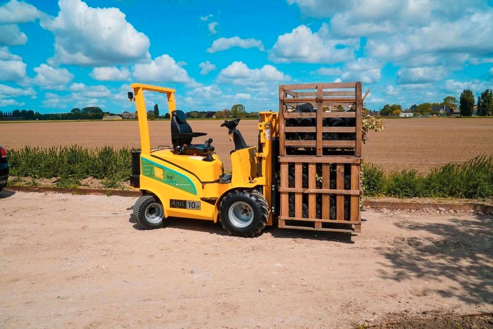 ⚡️ Elektro-Gabelstapler: Eurotrac Agri 10-E - Nachhaltige Lösung für Hof und Stall ⚡️ Geräuscharmer Elektrostapler, wartungsarm und kostengünstig - Ideal für die Landwirtschaft, Ernte und mehr in Gnevkow