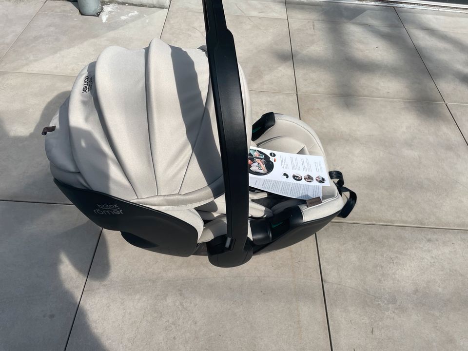 NEU! Babyschale Britax Safe Pro Lux Collection in Übach-Palenberg