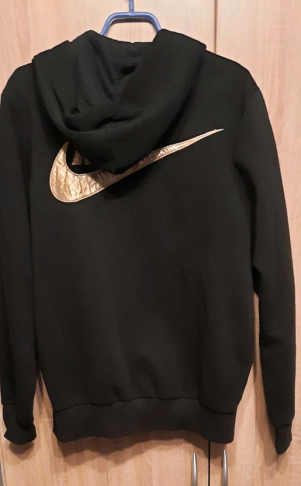 Nike Sweatjacke Gr.S in Rothenklempenow