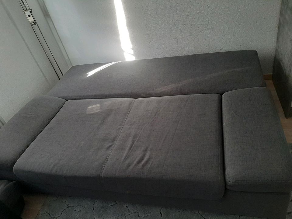 Couch mit Schlaffunktion und Bettkasten in Bad Harzburg
