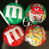 6 M&M's BLECHDOSEN WEIHNACHTEN mini Geschenkbox rund Rot Grün 2€ Leipzig - Engelsdorf Vorschau