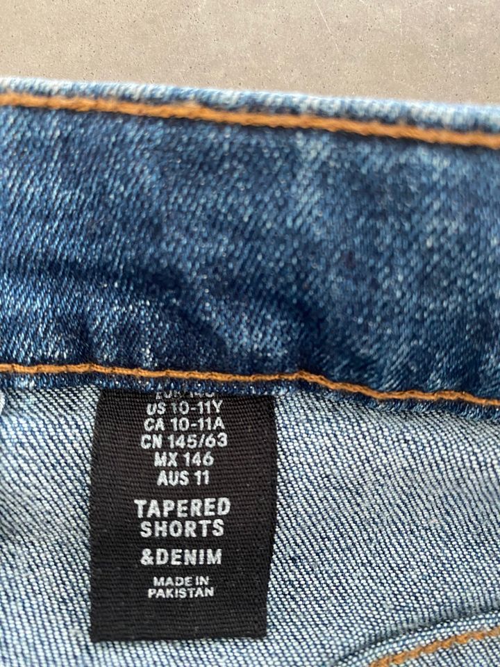 H&M Jeans Shorts T-Shirt cooles Set Gr. 146 / 152 TOP! in Korschenbroich