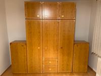 Schlafzimmer/ Kinderzimmer  Schrank, Bett, Regal (Holz, braun) Nordrhein-Westfalen - Heiligenhaus Vorschau