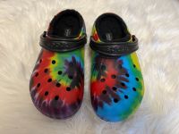 Crocs mit Fell -Classic Lined - TIE DYE Unisex - Gr. 39-47 - Bunt Baden-Württemberg - Giengen an der Brenz Vorschau