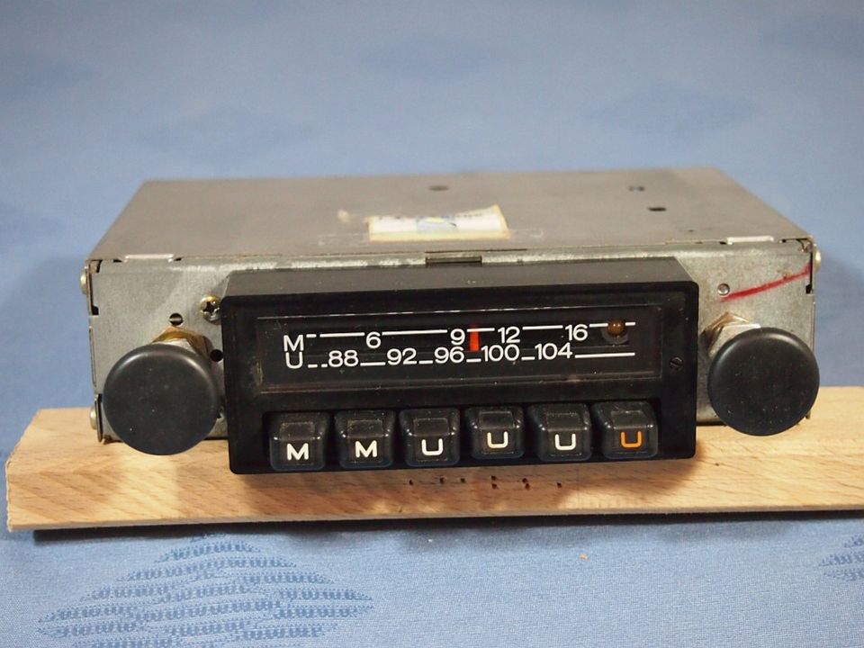Hitachi Autoradio Emden, Typ KMR 1836 + Getestet + Funktioniert in Büchenbeuren