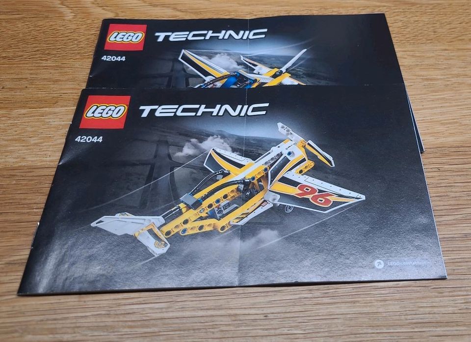 Lego Technic 42044 Düsenflugzeug in Selm