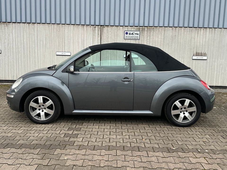 VW New Beetle Cabriolet 1.9 TDI*Leder*PDC*TÜV NEU in Berlin