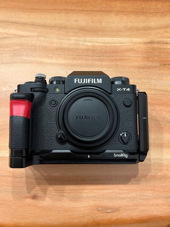 TOP Fujifilm X-T4 Body & Zubehör in Rauenberg