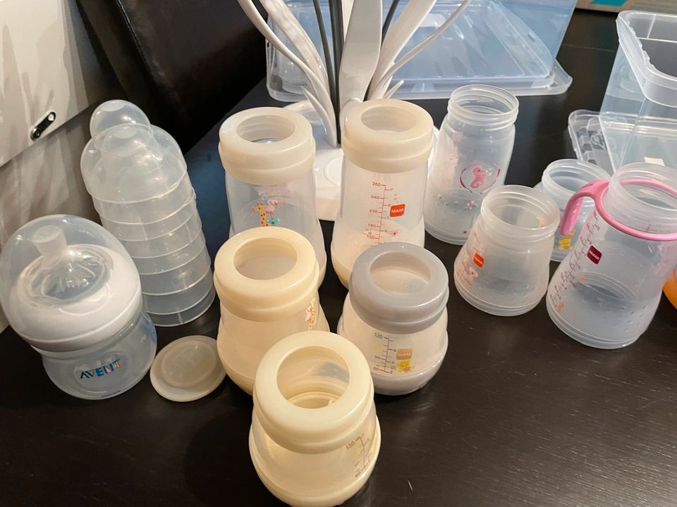 Set Babyartikel (Vaporisator, Flaschenhalter, Cooltwister 2mal…) in Neunkirchen Siegerland