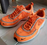 Schöne NIKE AIR Laufschuhe Gr. 45 Saarbrücken-West - Klarenthal Vorschau
