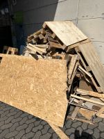 Holz zu verschenken / alte kaputte Palettenteile zum Verschüren Bayern - Fürth Vorschau