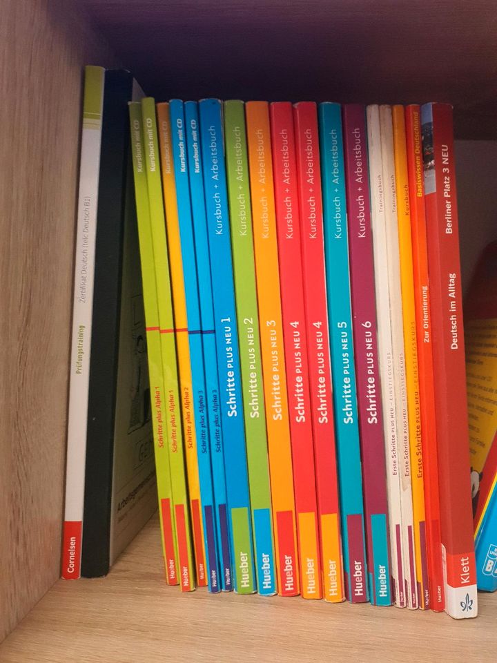 Bücher ,,Von Alphabet -B1 Kurs ...... in Troisdorf