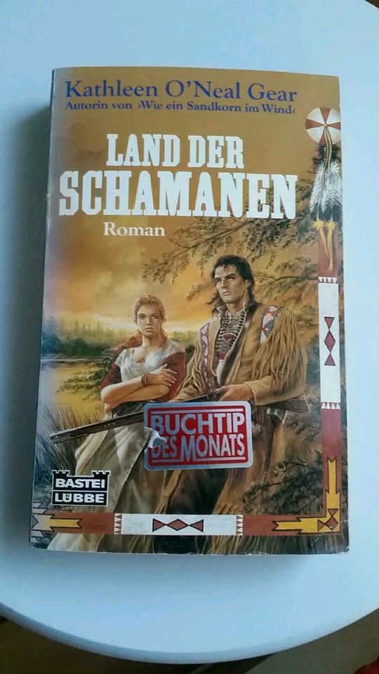 Buch LAND DER SCHAMANEN  von Kathleen O'Neal Gear  Roman in Rosenberg