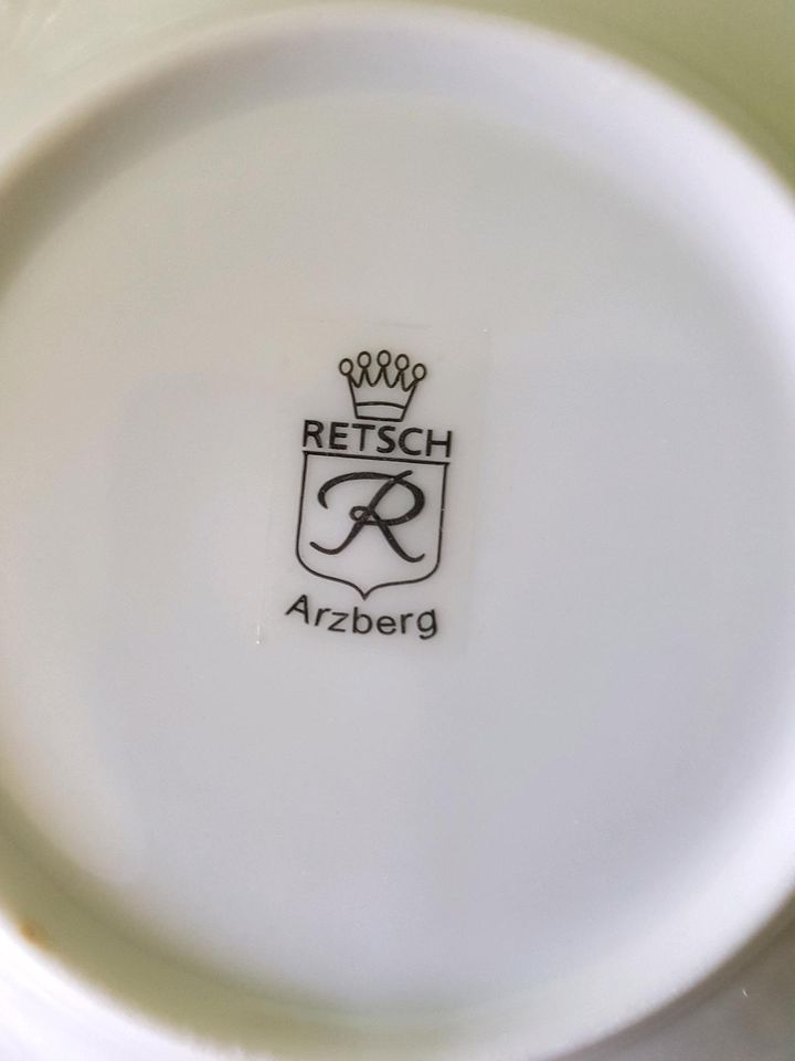 Kaffeegeschirr in Neukirchen-Vluyn