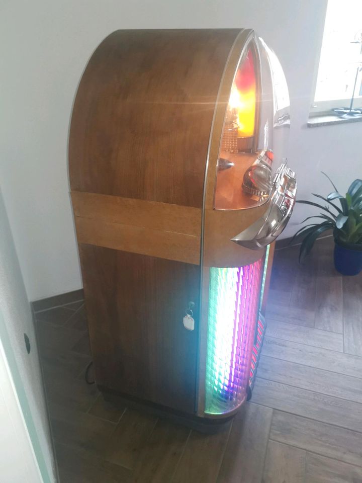 Jukebox Musicbox Wurlitzer 1100 Phonograph in Floß