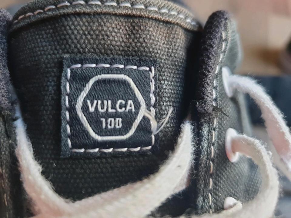top Gr.  41 42 leichte Sneakers schwarz wie Vans Halbschuhe in Dresden