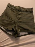Schöne Shorts von H&M Gr. 36 Nordrhein-Westfalen - Bergheim Vorschau