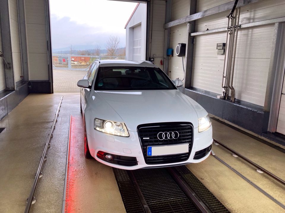 Audi A6 Avant QUATTRO 3.0TFSI 290PS in Grafenau