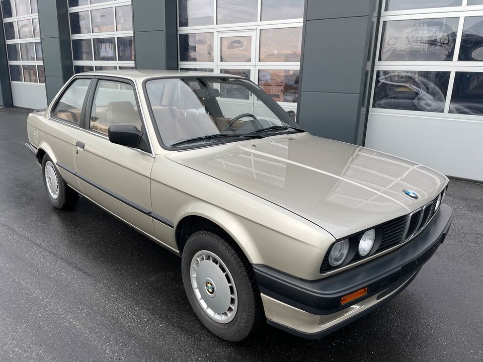 BMW E30, nur 22 tkm, 1.Hd., Sammler-Rarität, 316i in Flensburg