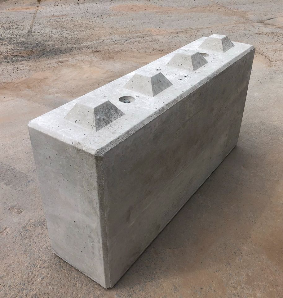 Verkaufe Betonblock Beton Legostein in Bad Bocklet