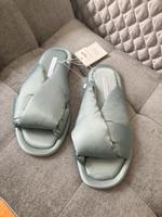 ZARA HOME Pantoletten, türkis, 37, NEU&MIT ETIKETT Pankow - Prenzlauer Berg Vorschau