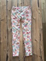 Benetton Stoffhose Blumen 128 134 Hose Sommer Baden-Württemberg - Lörrach Vorschau