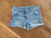 Shorts Jeans kurze Hose 146/152 Niedersachsen - Wedemark Vorschau