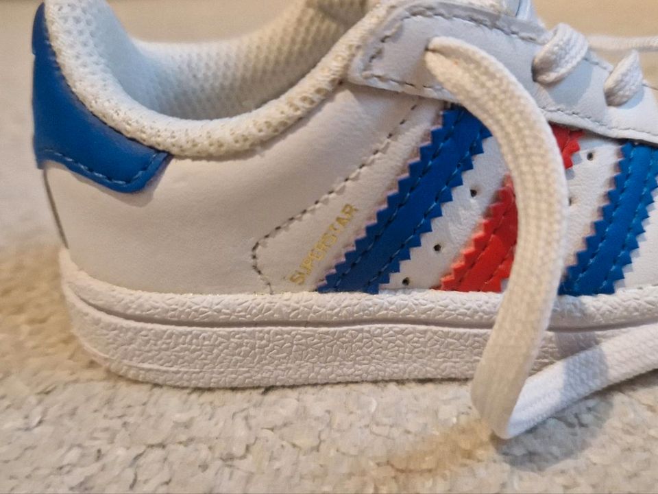 adidas Sneaker Babyschuhe weiß neu ungetragen Superstar Ortholite in Sentrup