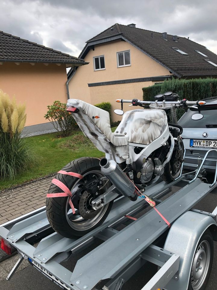 Yamaha FZR 600 „Fighter Umbau“ mit Fahrwerk einer 1000er in St Katharinen