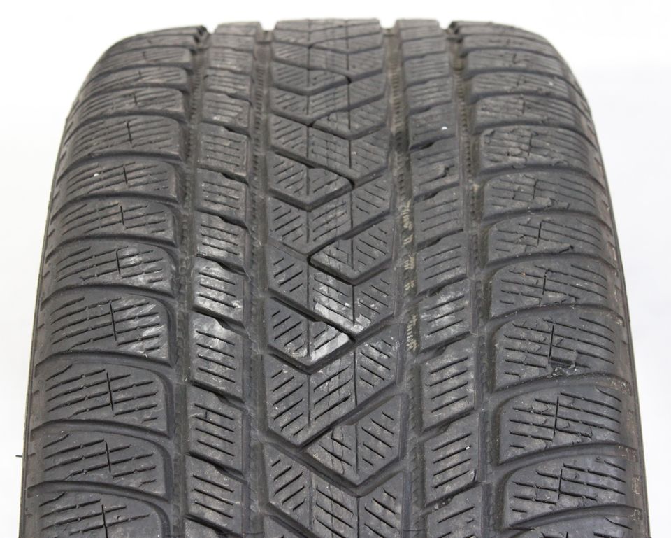 1x 275/40R21 107V PIRELLI SCORPION WINTER WINTERREIFEN N0 #1ILE in Bad Tölz